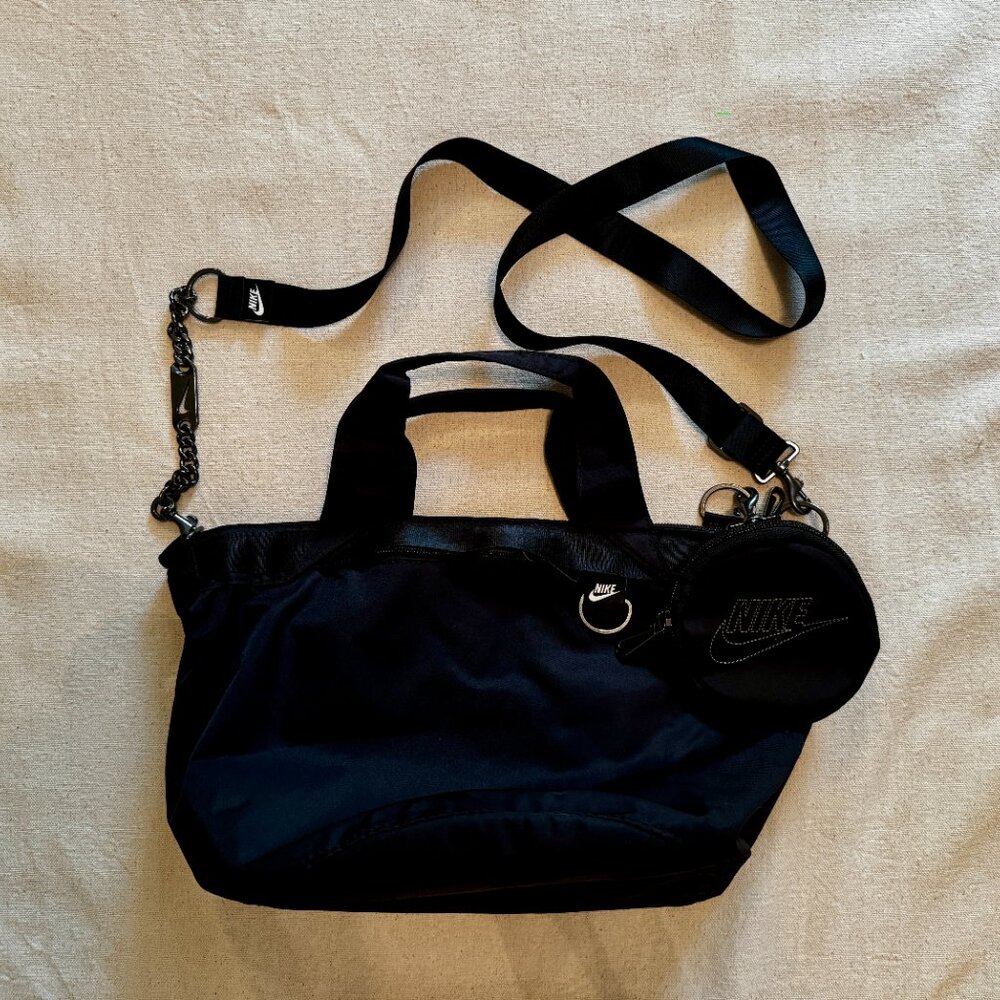 Nike Sportswear Futura Luxe Women's Tote Purse/Bag